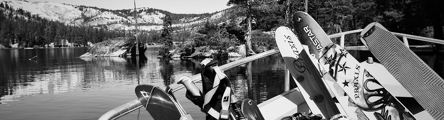 headerskiboat